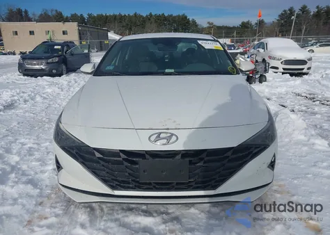 2021 Hyundai Elantra Sel z USA, uszkodzony, nr VIN 5NPLM4AG8MH012183